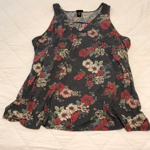 Torrid floral tank, size 2